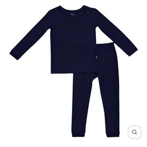 Kyte Baby 2T Long Sleeve Pajamas in Navy Excellent Used Condition